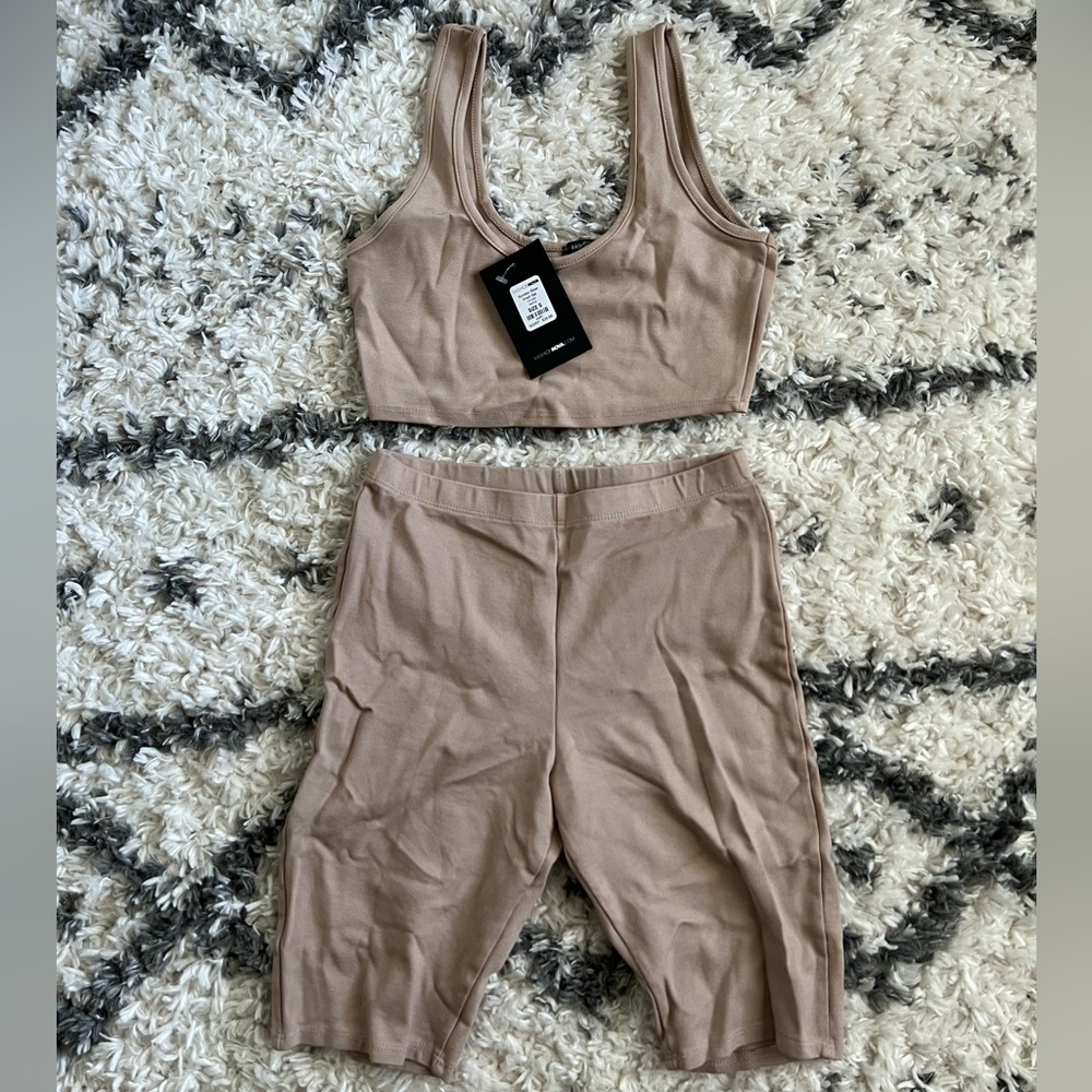 Cute tan set